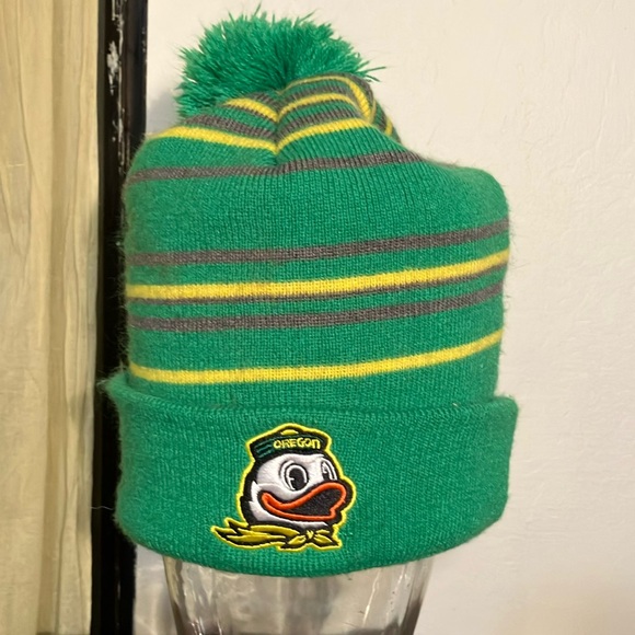 captivating Other - 🌈 Captivating Oregon Ducks Pom Pom striped beanie Go Ducks!